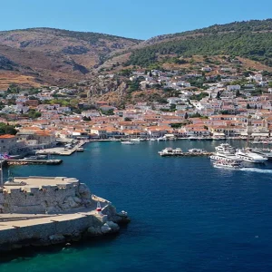 diakopes stin ydra oi panemorfes paralies sto diamanti toy argosaronikoy copy 1